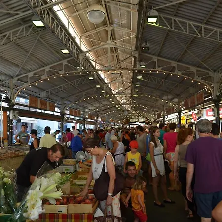 شقة Grand 2 Pieces Renove Climatise, Vieil Antibes, Proche Port *