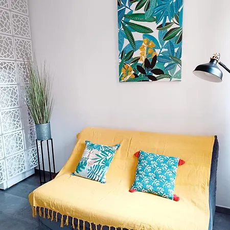 Grand 2 Pieces Renove Climatise, Vieil Antibes, Proche Port شقة أنتيب